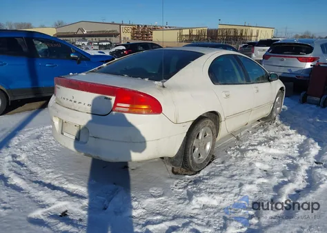 2002 Dodge Intrepid Es z USA, uszkodzony, nr VIN 2B3HD56M72H156339